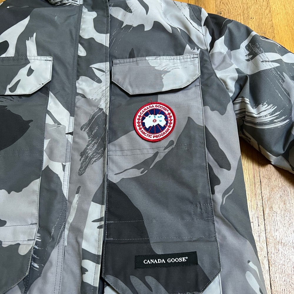 Canada Goose Gray & Black Camouflage Parka with Fur Trim Hood - Picture 4 of 16